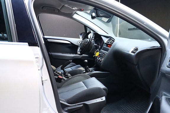 Citroen C4 13 of 23