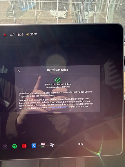 Tesla Model Y 18 of 19