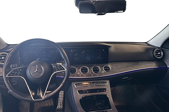 Mercedes-Benz E220 7 of 20