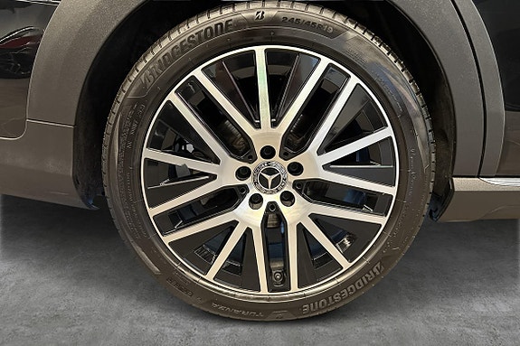 Mercedes-Benz E220 20 of 20
