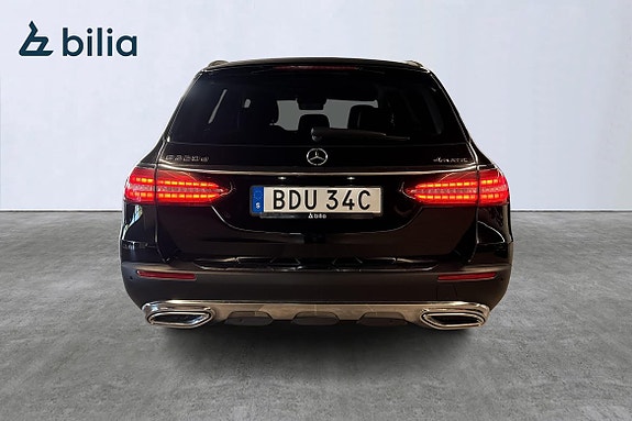 Mercedes-Benz E220 16 of 20