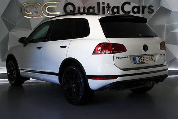 Volkswagen Touareg 3 of 27