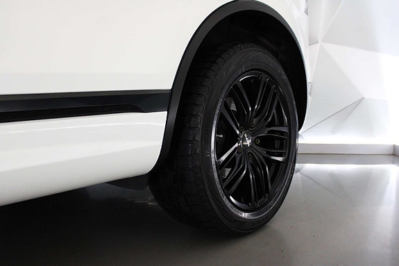 Volkswagen Touareg 21 of 27