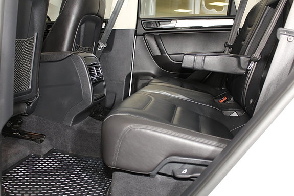 Volkswagen Touareg 14 of 27