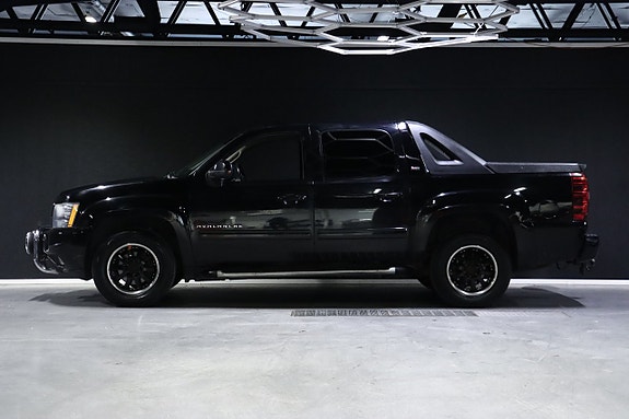 Chevrolet Avalanche 6 of 24