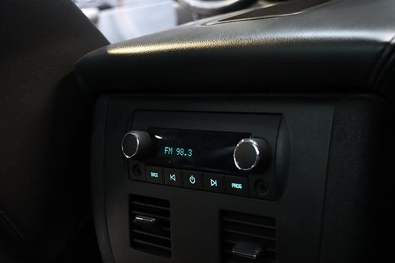 Chevrolet Avalanche 20 of 24