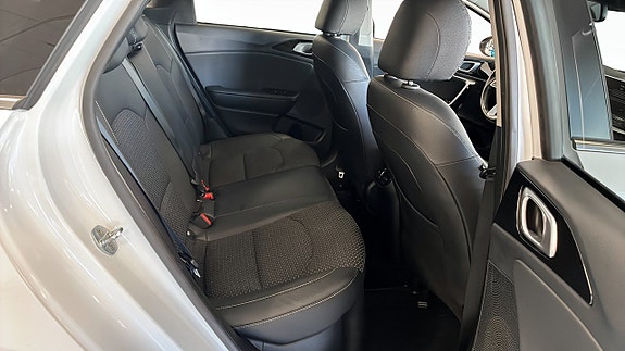 Kia Ceed 5 of 16