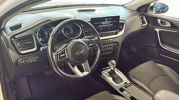 Kia Ceed 10 of 16
