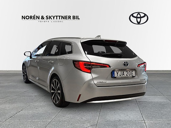 Toyota Corolla 3 of 11