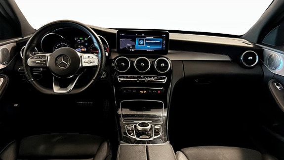 Mercedes-Benz C300 de 4 of 12