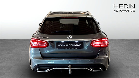 Mercedes-Benz C300 de 7 of 12