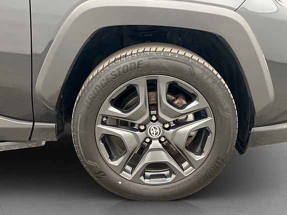 Toyota RAV4 30 of 30