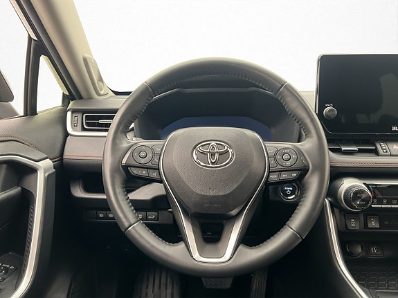 Toyota RAV4 15 of 30