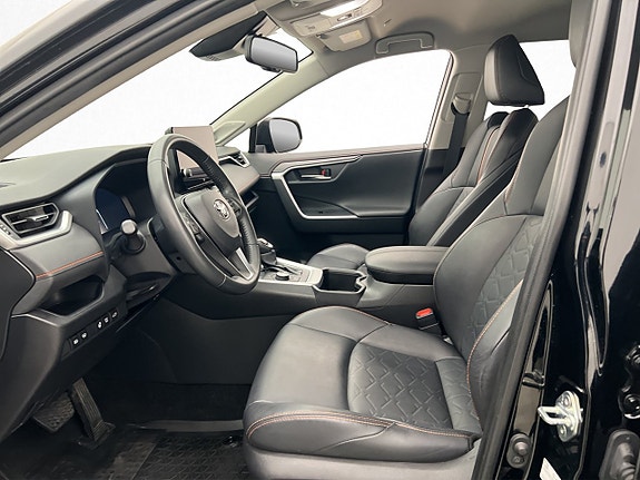Toyota RAV4 13 of 30