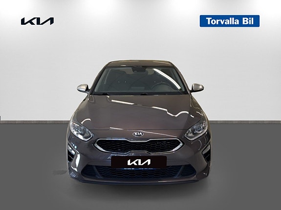 Kia Ceed 3 of 15
