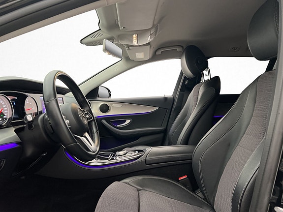 Mercedes-Benz E200 14 of 30