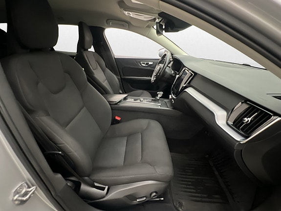 Volvo V60 12 of 30