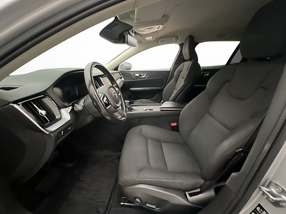 Volvo V60 10 of 30
