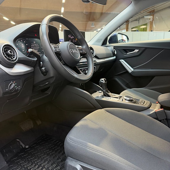 Audi Q2 8 of 11