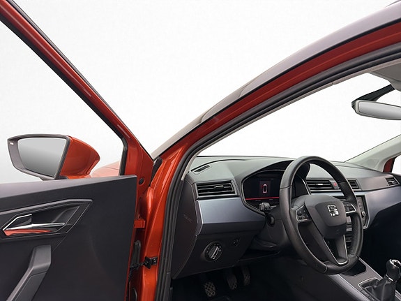 Seat Arona 27 of 28