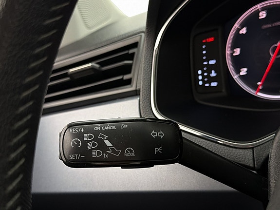 Seat Arona 21 of 28