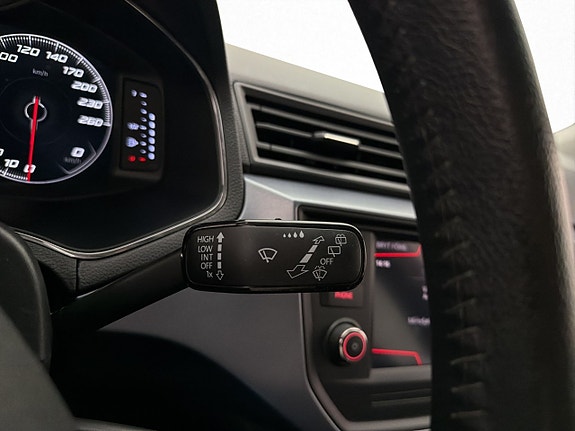 Seat Arona 22 of 28
