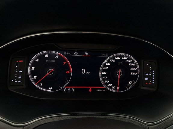 Seat Arona 19 of 28