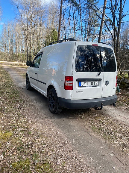 Volkswagen Caddy 2 of 6