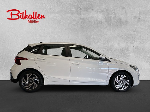 Hyundai i20 6 of 13