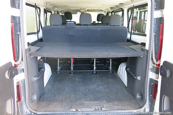 Renault Trafic 11 of 19