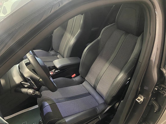Peugeot 2008 7 of 21