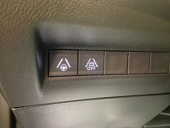 Peugeot 2008 15 of 21