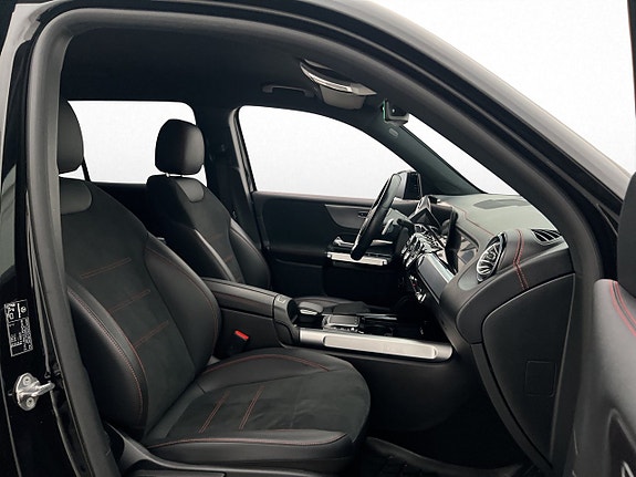 Mercedes-Benz EQB350 15 of 30