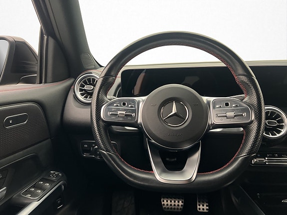 Mercedes-Benz EQB350 17 of 30
