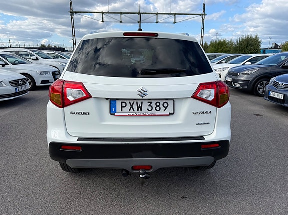 Suzuki Vitara 4 of 23