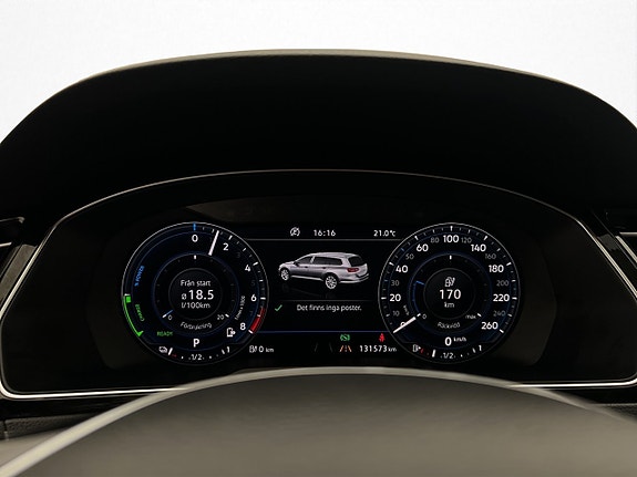 Volkswagen Passat 15 of 30