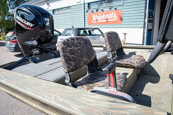 Tracker Grizzly 1754 SC Camo Mercury 80 hk 4 of 12