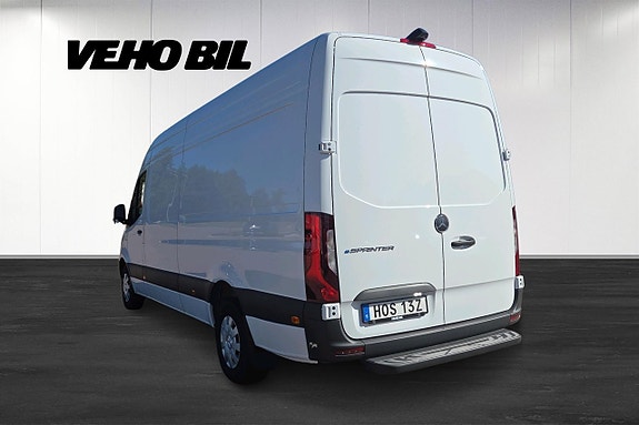 Mercedes-Benz eSprinter 420 4 of 11