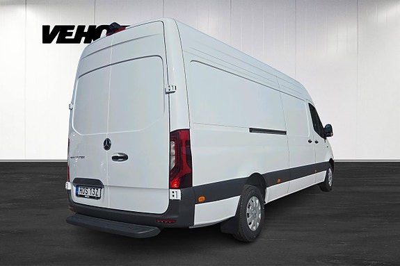 Mercedes-Benz eSprinter 420 3 of 11