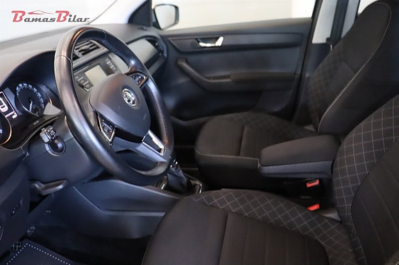 Skoda Fabia 9 of 17