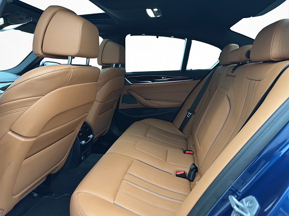 BMW 540i 29 of 30