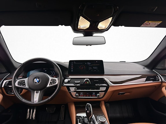BMW 540i 13 of 30