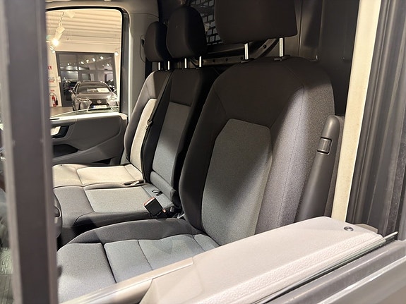 Volkswagen Crafter 9 of 18