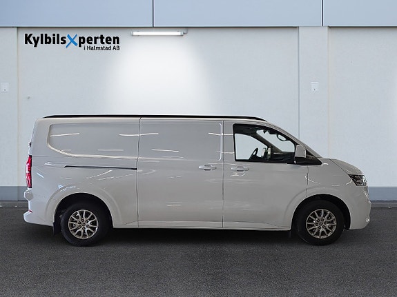 Volkswagen Transporter 6 of 16