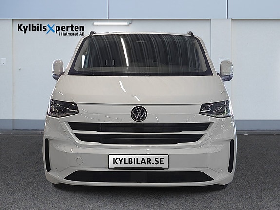 Volkswagen Transporter 8 of 16