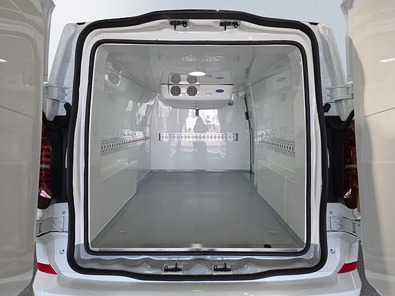 Volkswagen Transporter 11 of 16