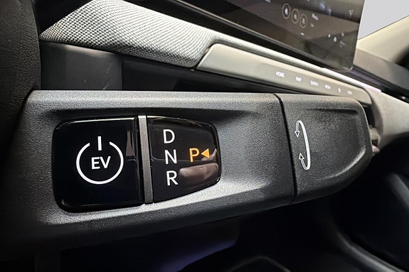 Kia EV4 11 of 22
