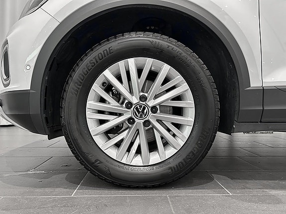 Volkswagen T-Roc 5 of 14