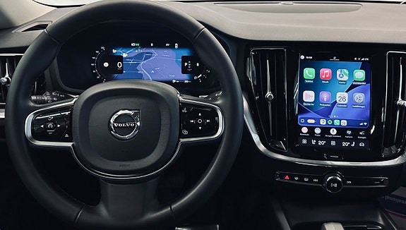 Volvo V60 Cross Country 11 of 12