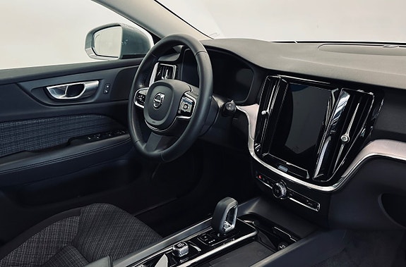 Volvo V60 Cross Country 10 of 12